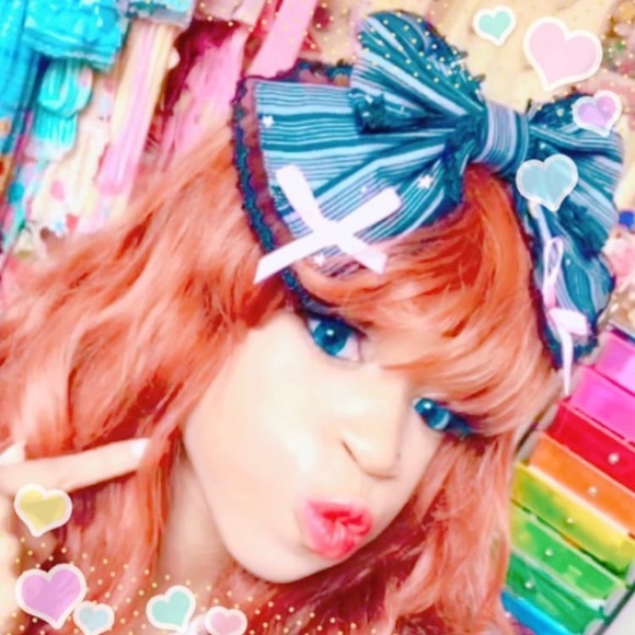 Meet your Posher, Areatha - Picture 1 of 1